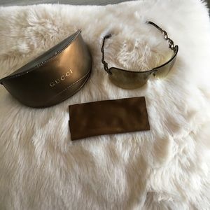 Gucci shield wrap sunglasses. No scratches